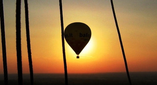 volo in mongolfiera pavia